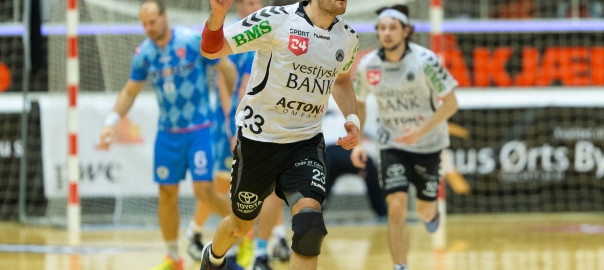 Simon Birkefeldt fejrer en scoring i kampen mod KIF Kolding København, foto: hfoto.dk